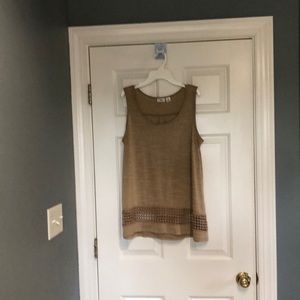 Lady’s dressy tank top